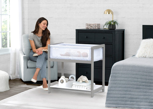 Classic Wood Bedside Bassinet Sleeper - Portable Crib with High-End Wood Frame Link (2233)