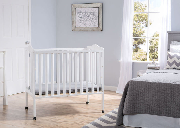 Delta Children Bianca (130) Portable Folding Crib with Mattress
