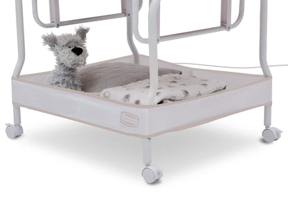 Simmons Kids® Silent Auto Gliding Deluxe Bassinet Embossed Paisley (2282)