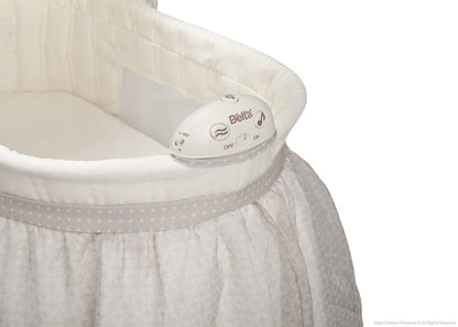 25022 139 delta star gaze bassinet detail 02 hi res