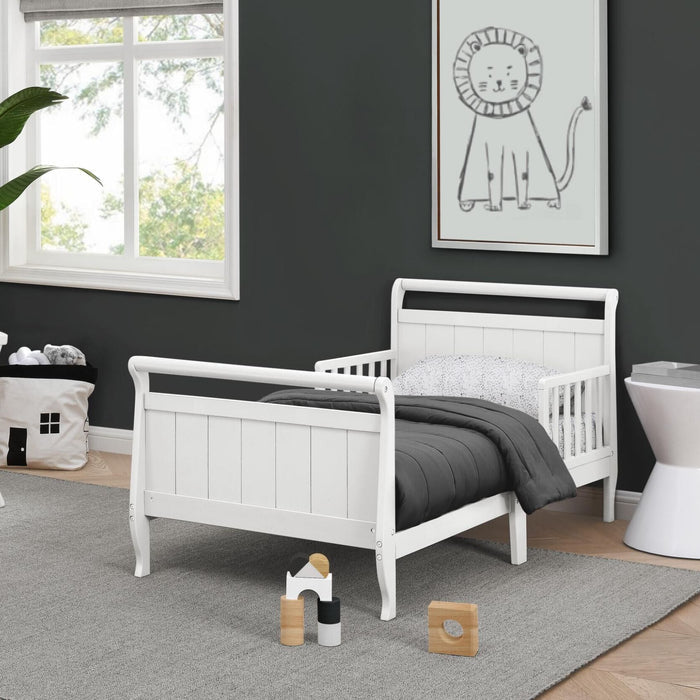7183 100 Sleigh Toddler Bed White Lifestyle 04